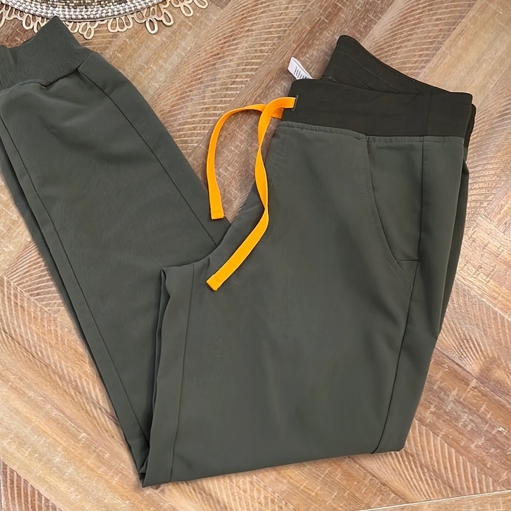 FIGS MOSS XS REGULAR ZAMORA JOGGERS